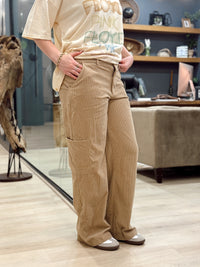 tan-cargo-khaki-corduroy-front pockets-side pockets-stripped-wide leg-button-zipper-belt loops